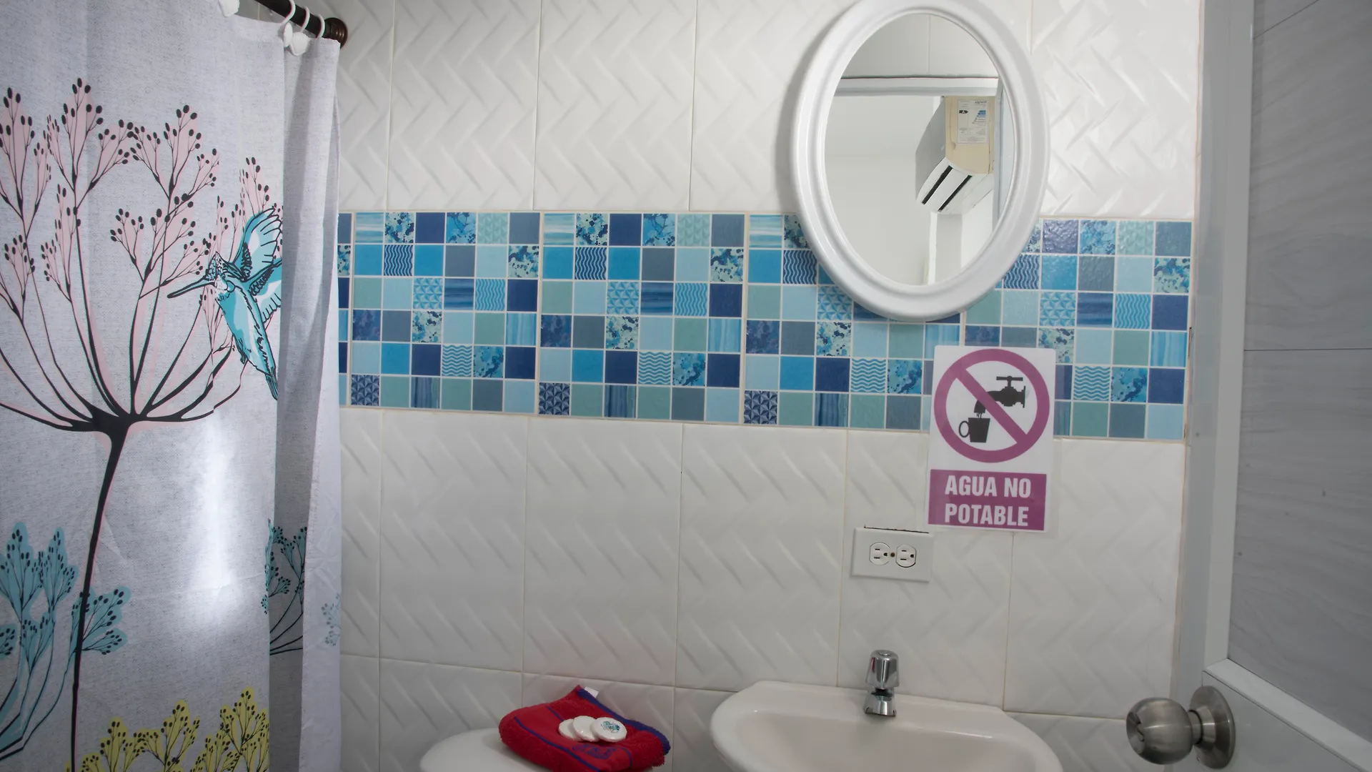 Apartahotel Hosteria Cattleya San Andrés